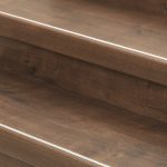 פרקט בצבע עץ טבעי בהיר למדרגות - scala | kaja oak | תוצרת מודרנה גרמניה