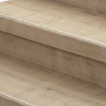 פרקט בצבע עץ טבעי בהיר למדרגות - scala | kaja oak | תוצרת מודרנה גרמניה