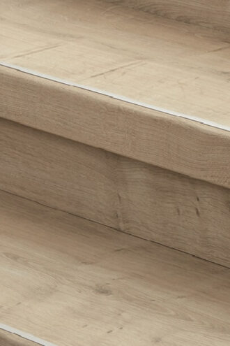 פרקט בצבע עץ טבעי בהיר למדרגות - scala | kaja oak | תוצרת מודרנה גרמניה